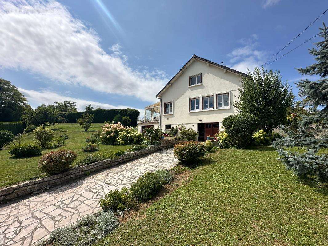 Maison à CREPY-EN-VALOIS