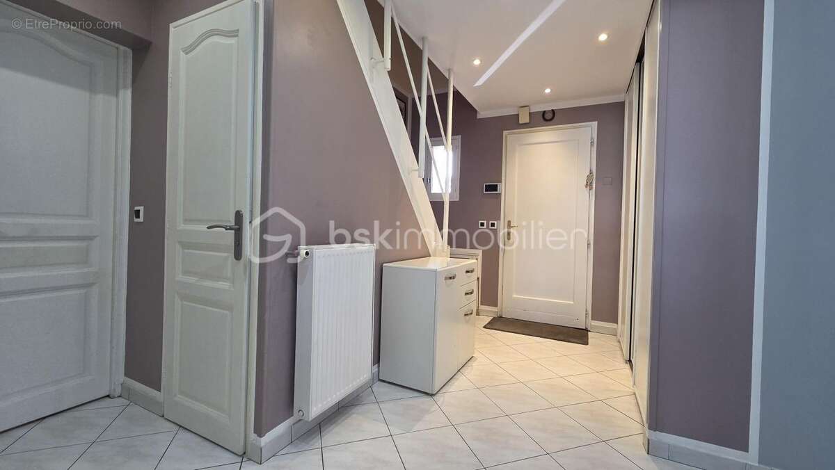 Maison à GRETZ-ARMAINVILLIERS