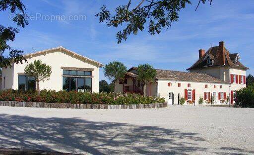 Maison à LA ROCHE-CHALAIS
