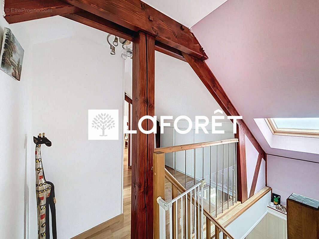 Maison à MOISSY-CRAMAYEL