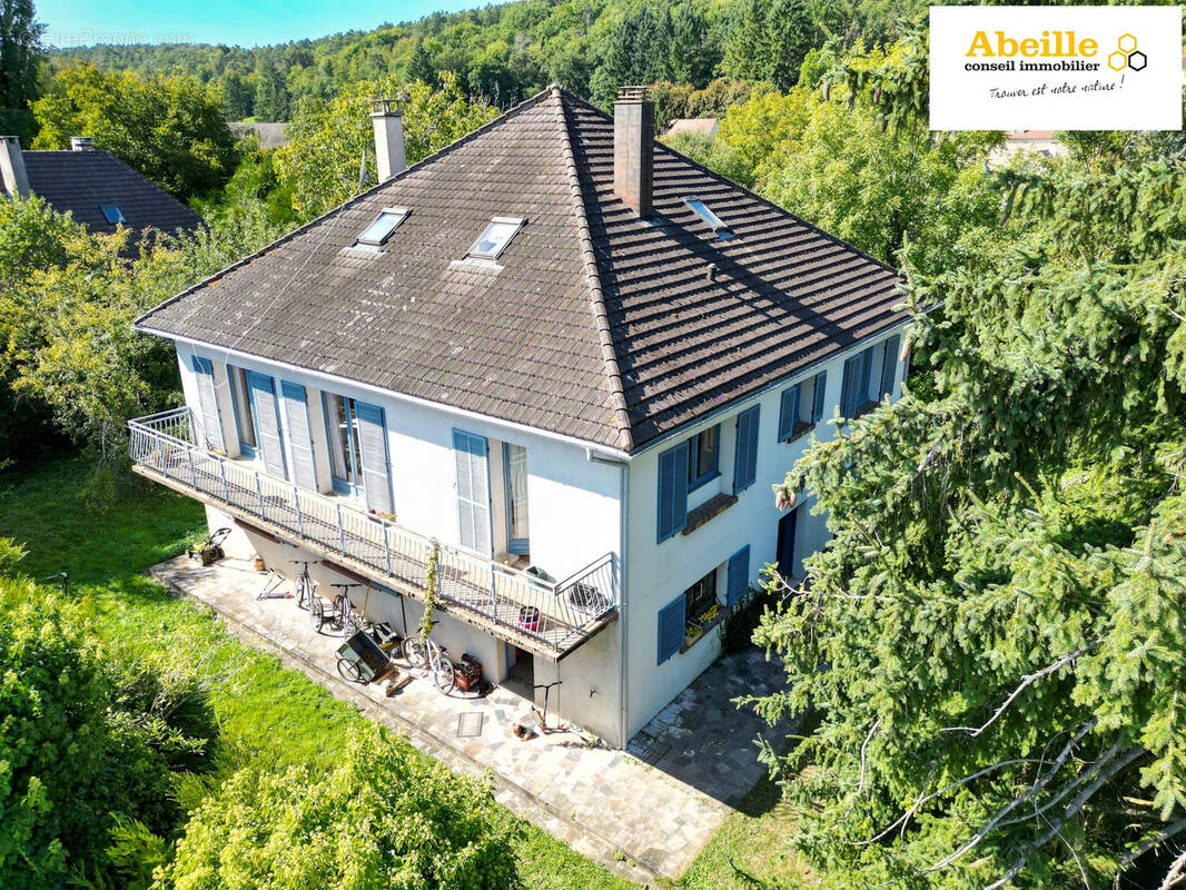 Maison à VILLECONIN