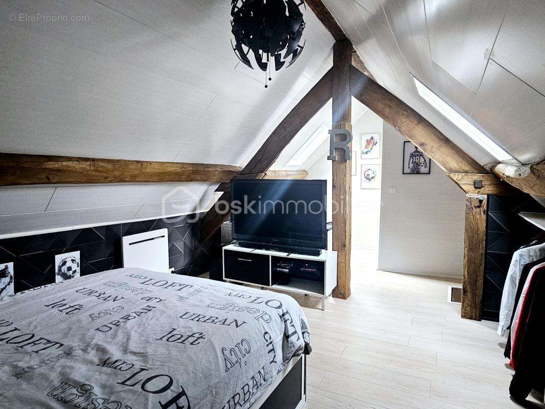 Maison à POMMEUSE