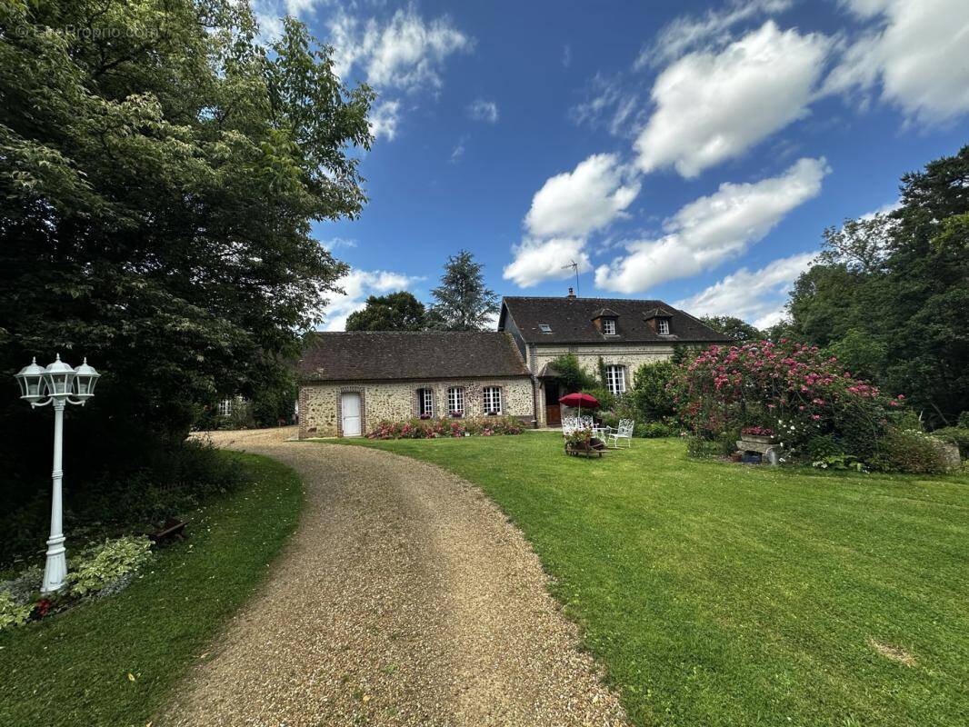 Maison à LONGNY-AU-PERCHE
