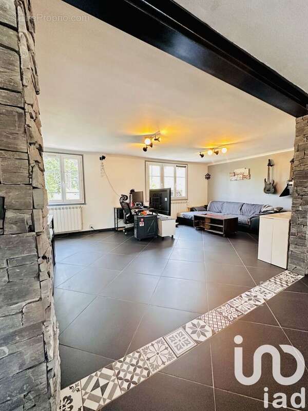 Photo 4 - Maison à SAINT-PRYVE-SAINT-MESMIN