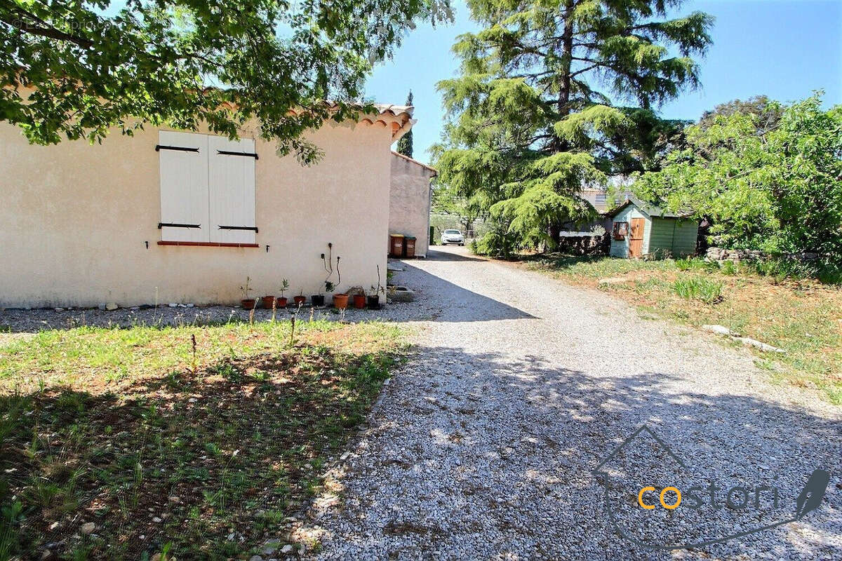 Maison 204 m² à Draguignan  - photo 8