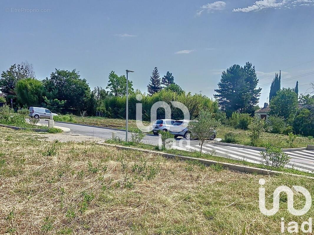Photo 1 - Terrain à VOLX