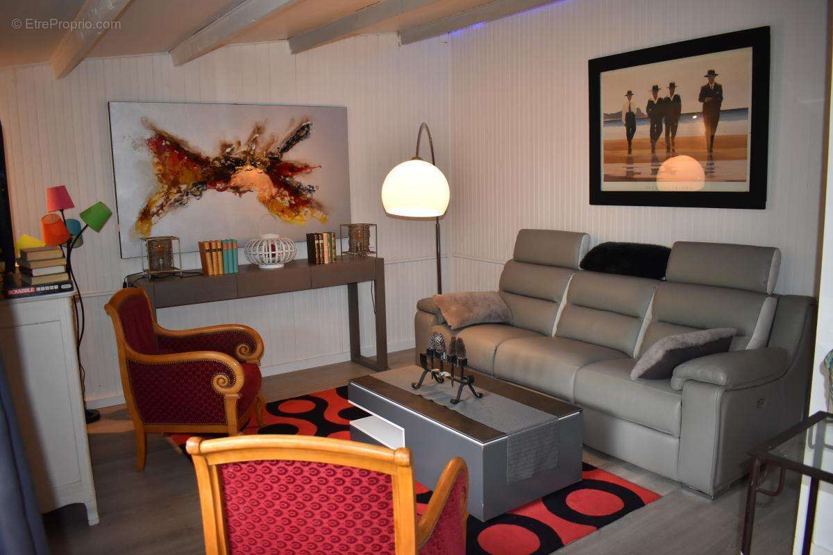 Maison à LE BEC-HELLOUIN