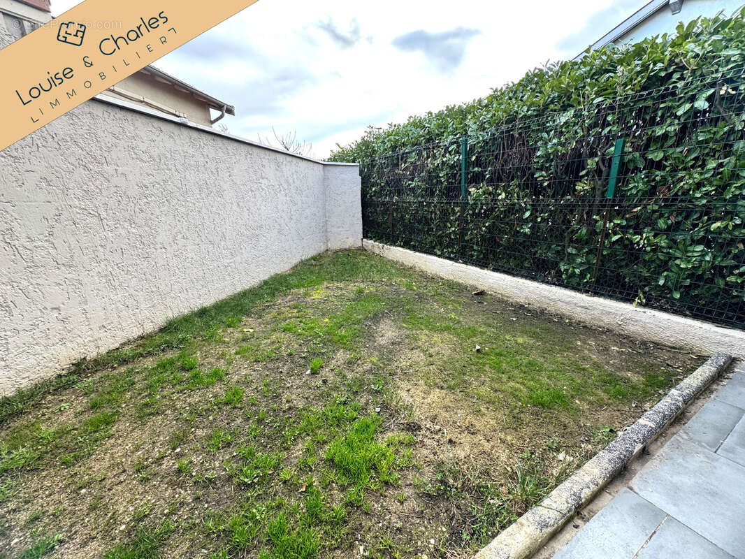 Appartement à RILLIEUX-LA-PAPE