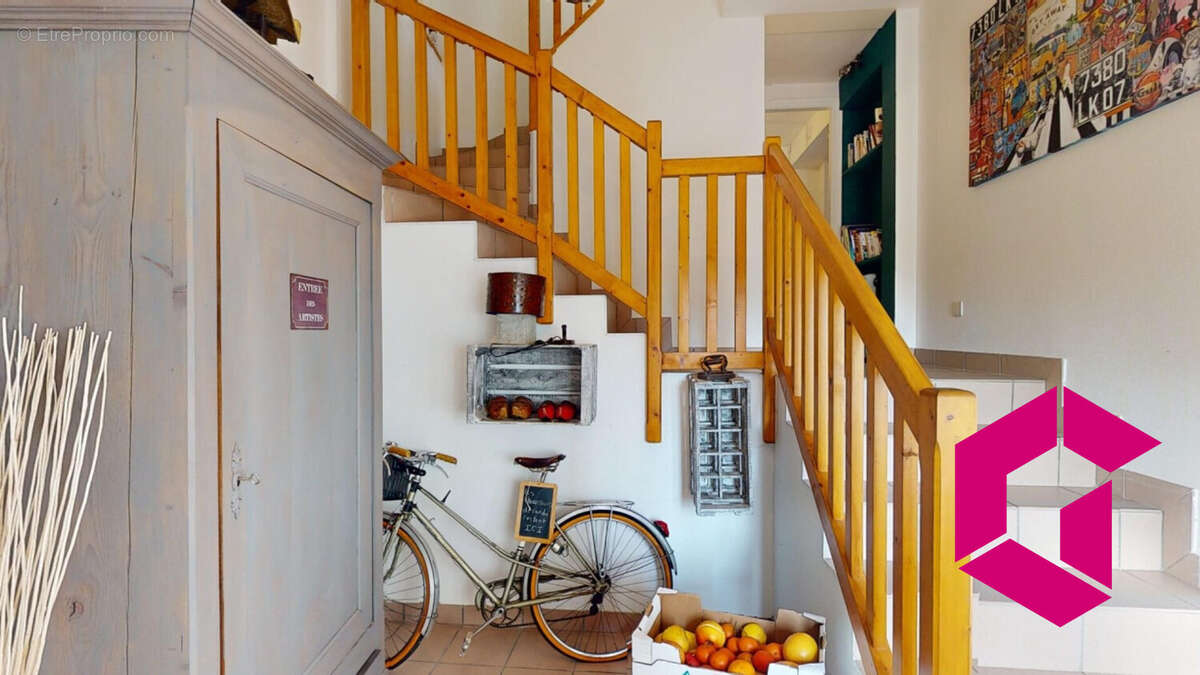 Maison à BAS-EN-BASSET