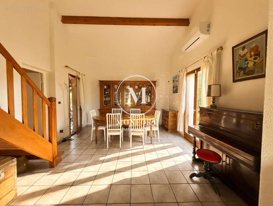 Maison à MONTRABE