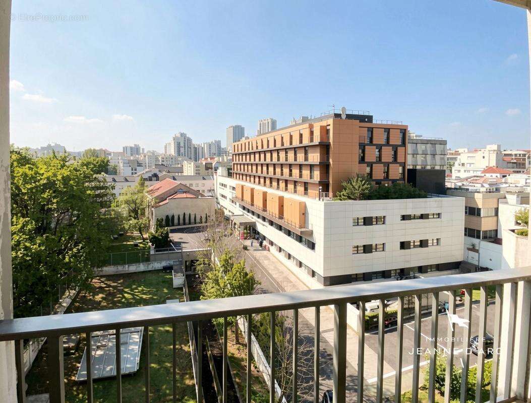 Appartement à PARIS-20E