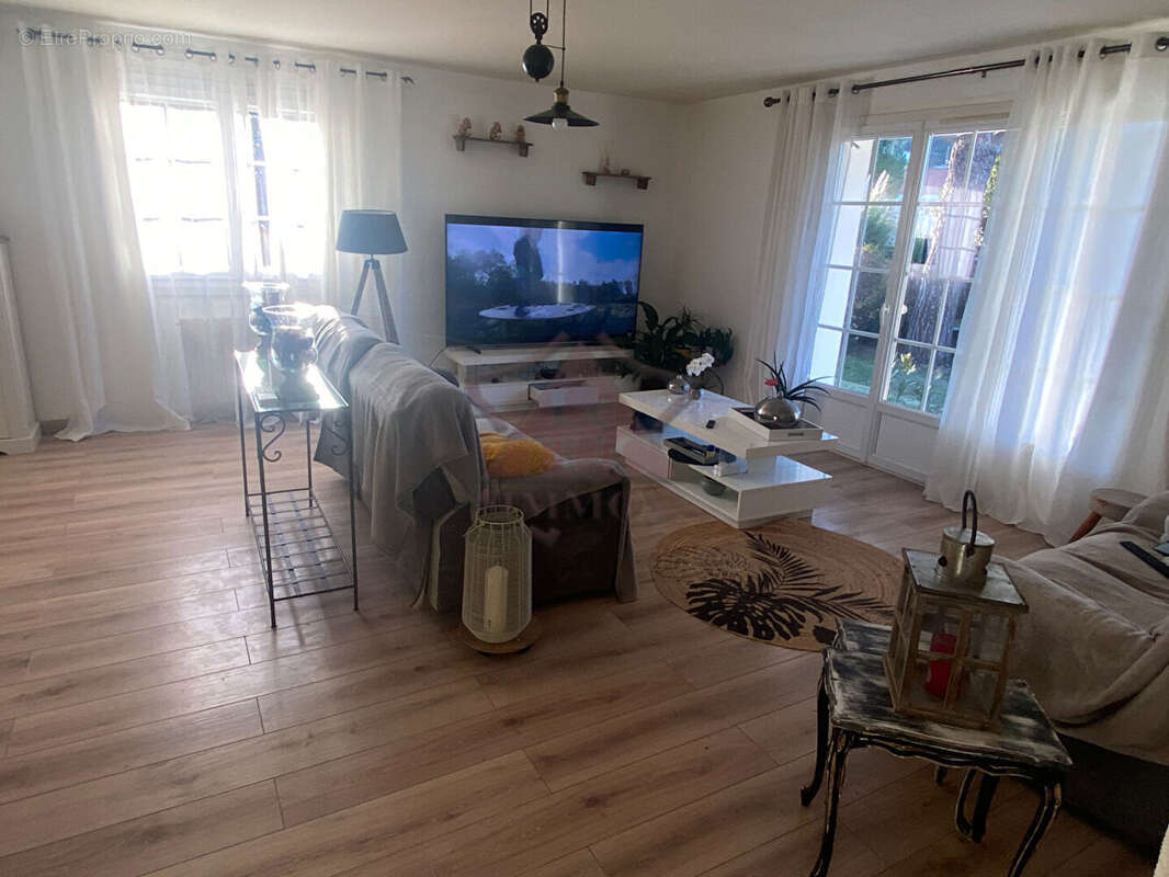 Maison à SAINT-PRIVAT-DES-VIEUX