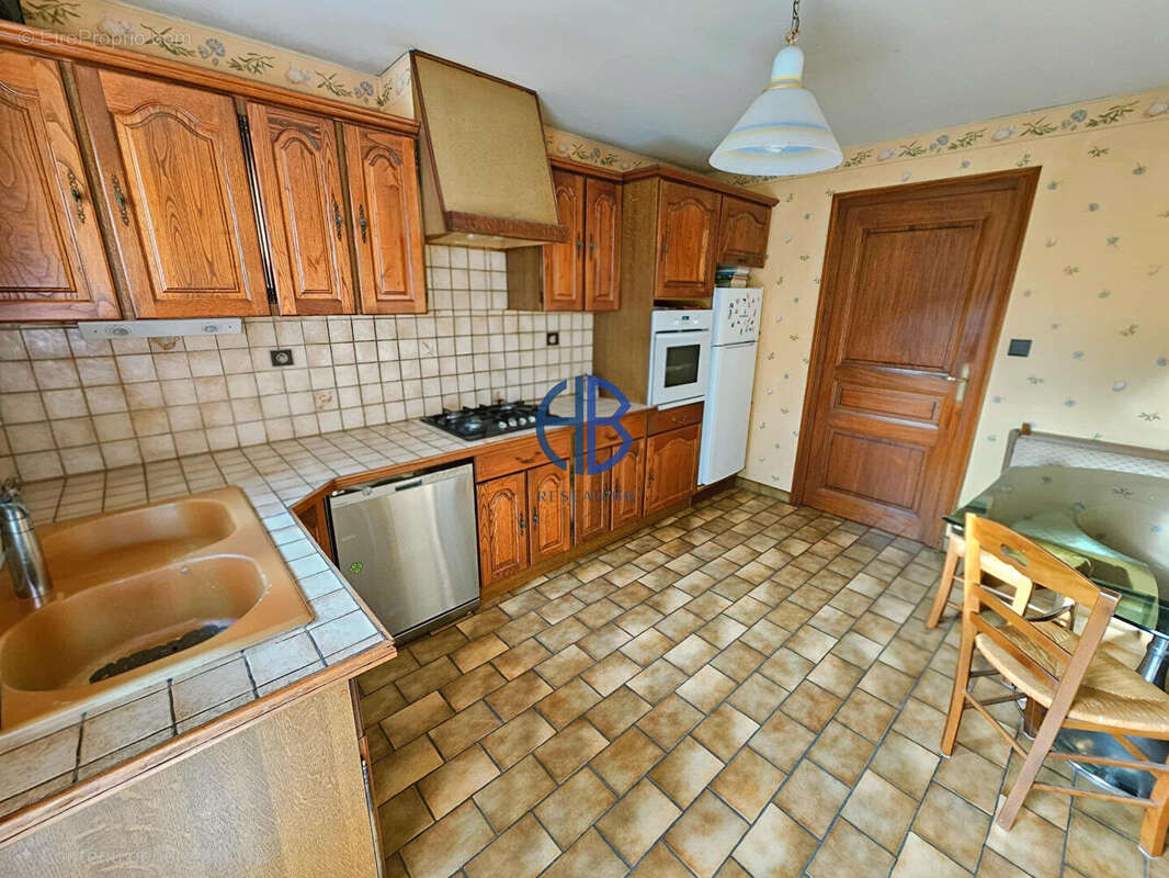 Maison à BONNEFAMILLE