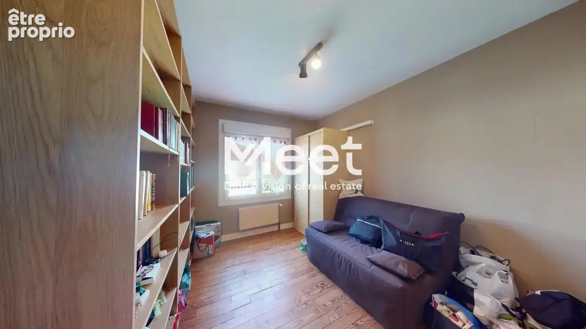 Maison - 7 pièces - 4 chambres - photo 10