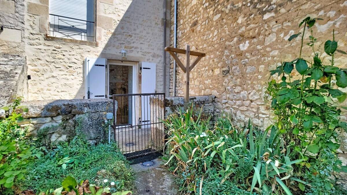 Maison à CHAUVIGNY