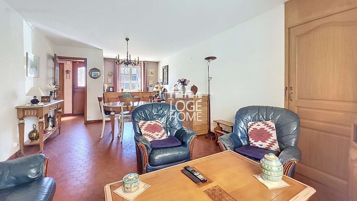Maison 143 m² à Henin-Beaumont  - photo 6