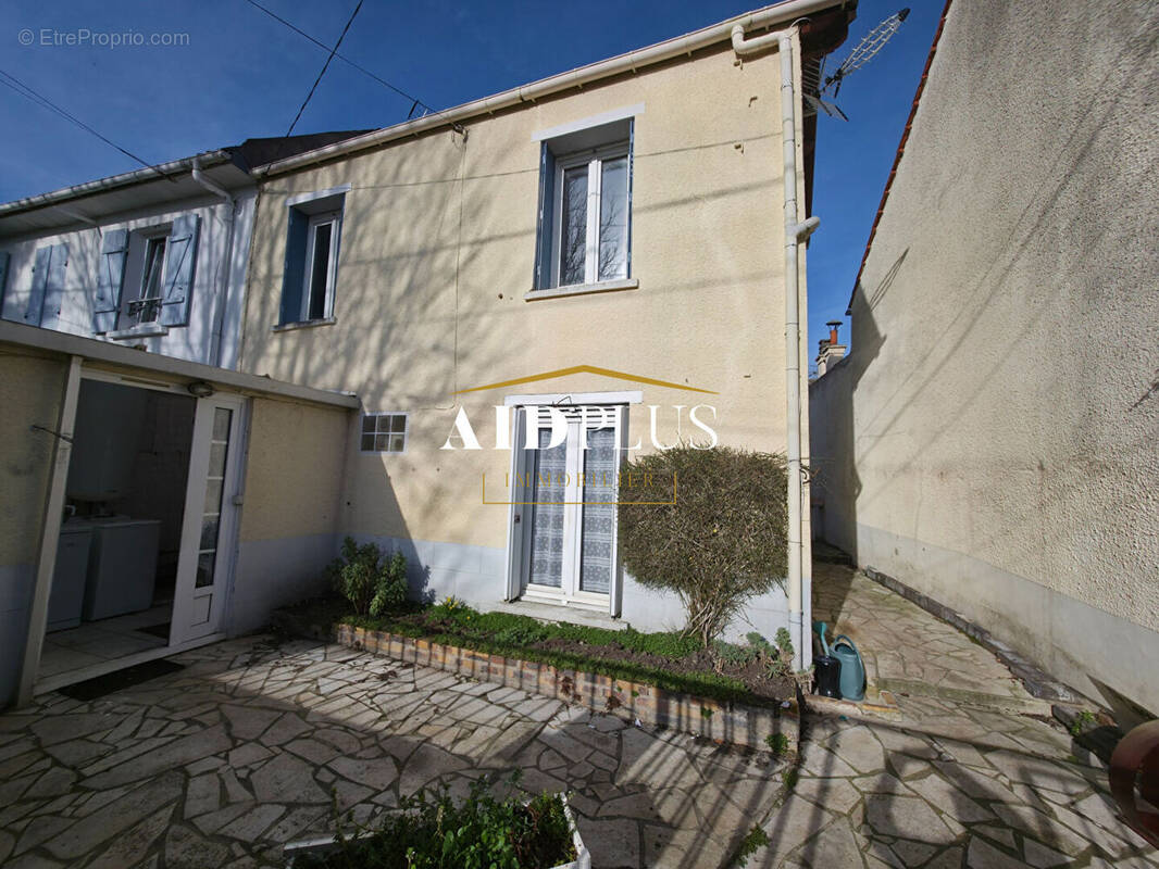 Maison à SAINT-LEU-LA-FORET