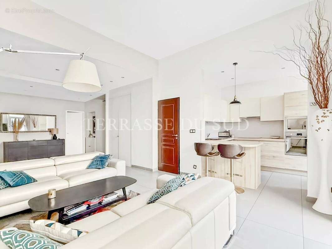 Appartement à MARSEILLE-8E