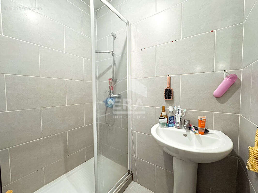 Appartement à SARTROUVILLE