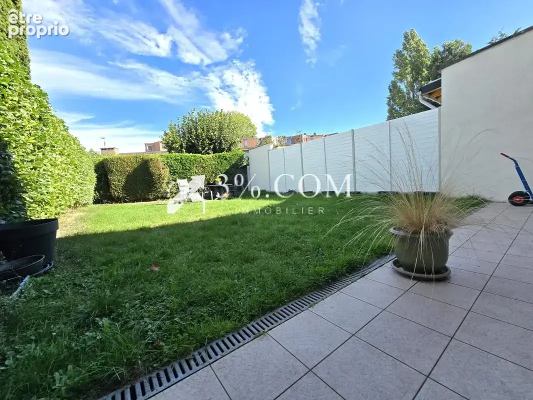Maison 1975 avec 3 CH + jardin + garage + parking - photo 3