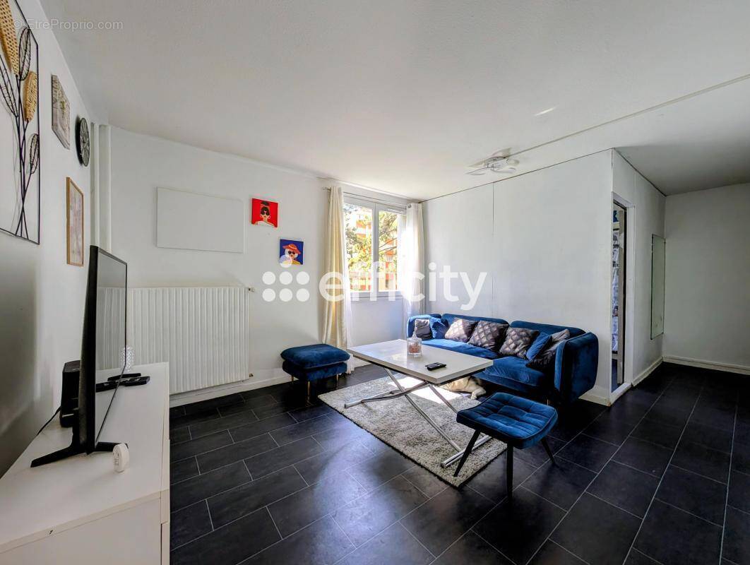 Appartement à EPINAY-SUR-SEINE