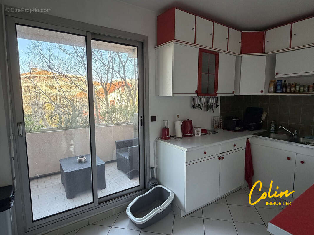 Appartement 69 m² à Marseille-9e  - photo 7