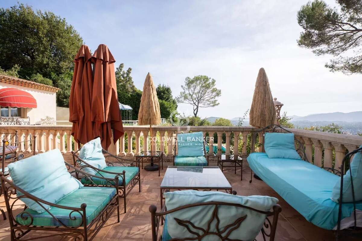 Maison à MOUGINS