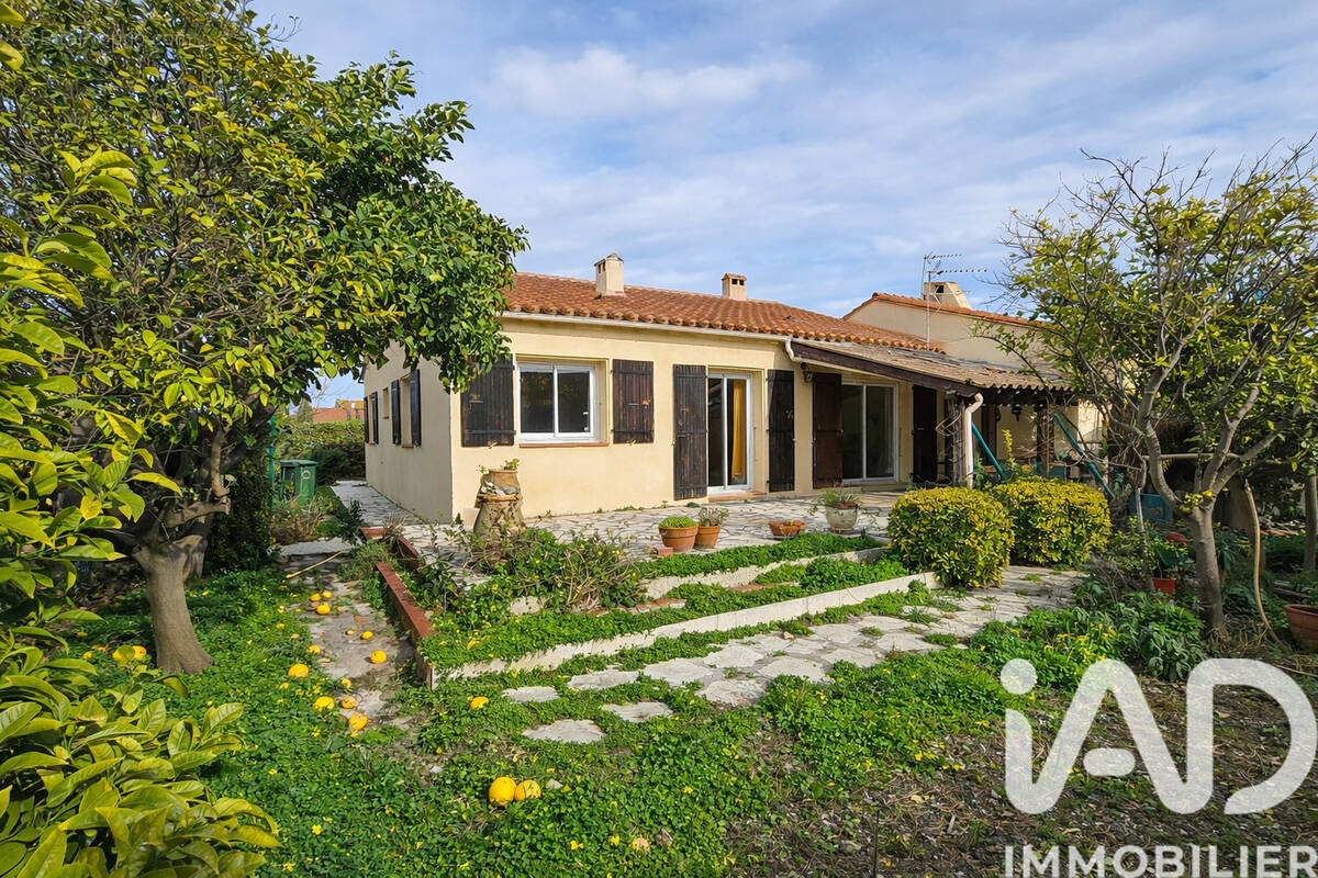 Photo 1 - Maison à SAINT-LAURENT-DE-LA-SALANQUE