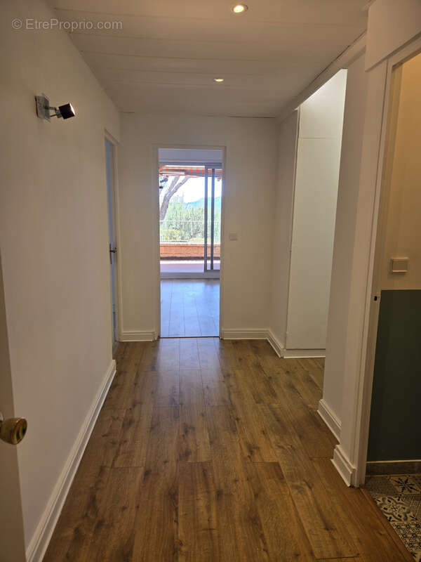 Appartement à MARSEILLE-7E