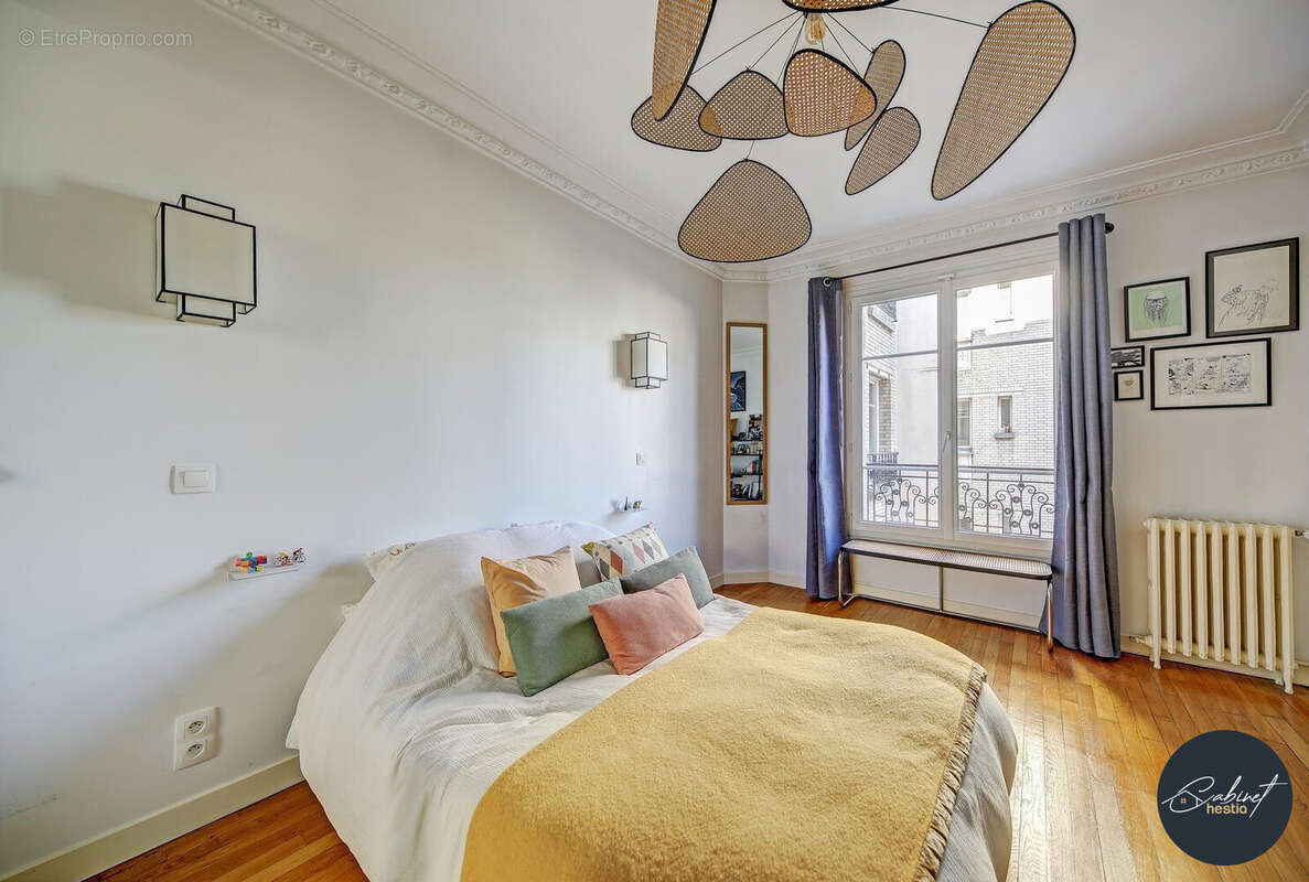Appartement à PARIS-11E