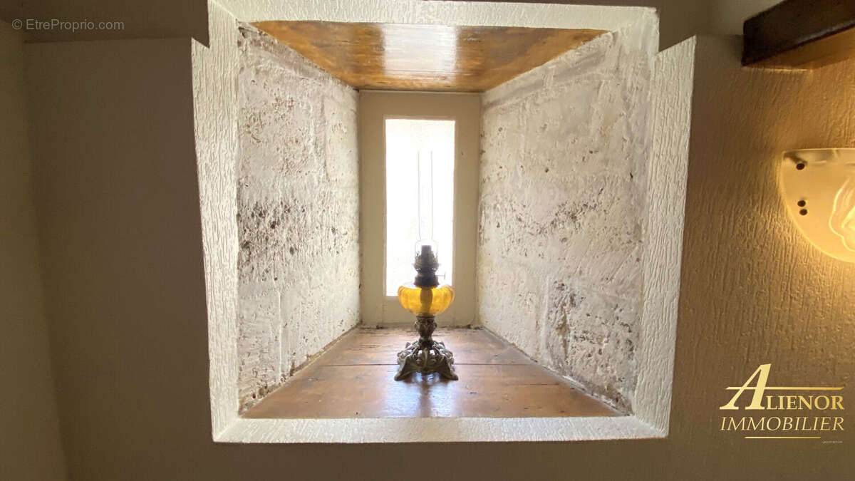 Maison de caractère en pierre avec dépendances- Saint-Pierre-de-Côle 24800 - photo 10