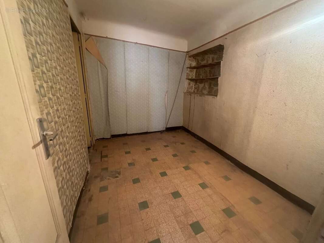 Appartement 79 m2 a renover - photo 4
