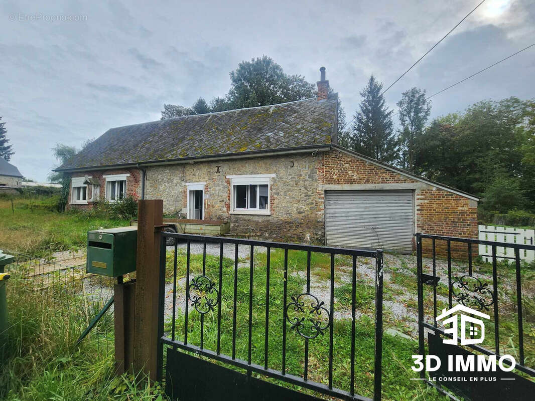 Maison à SARS-POTERIES