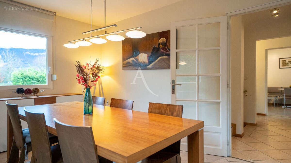 Maison à SAINT-JULIEN-EN-GENEVOIS