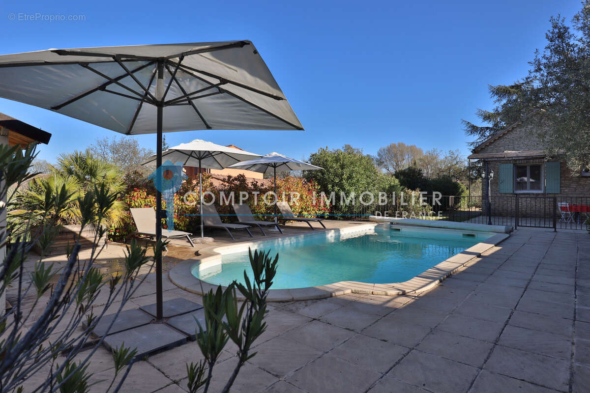 Maison à SAINT-SATURNIN-LES-APT