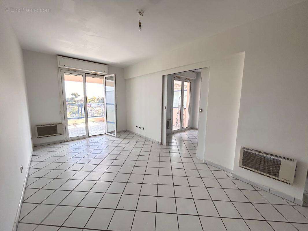 A vendre 2 P 40 m² avec terrasse 16 m² au calme absolu - photo 4