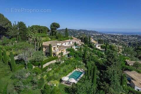 Maison à MOUGINS