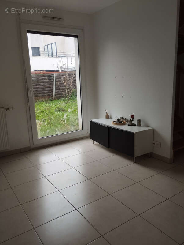 Maison à FLEURY-MEROGIS