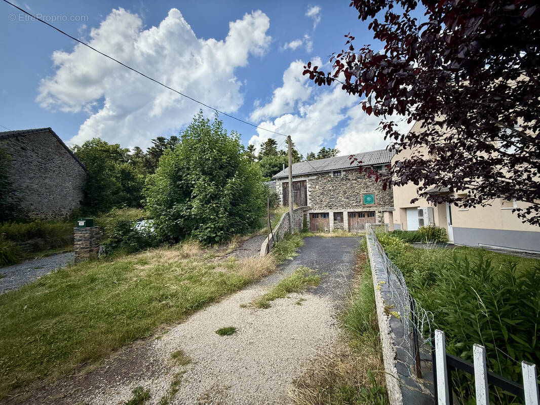 Maison à LE PERTUIS