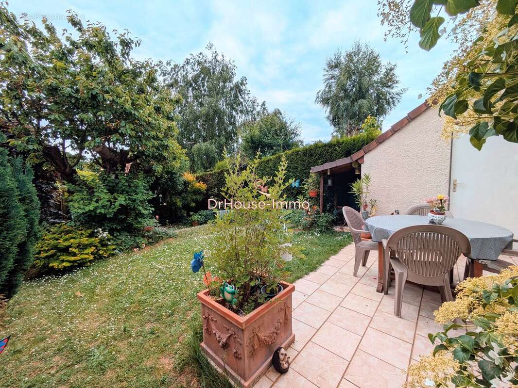 Maison 84 m² à Jouy-Le-Moutier  - photo 25