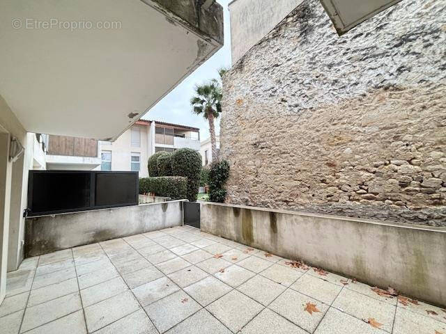 Appartement à MAUGUIO