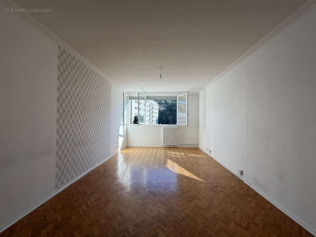 Photo 2 - Appartement à SAINT-ETIENNE