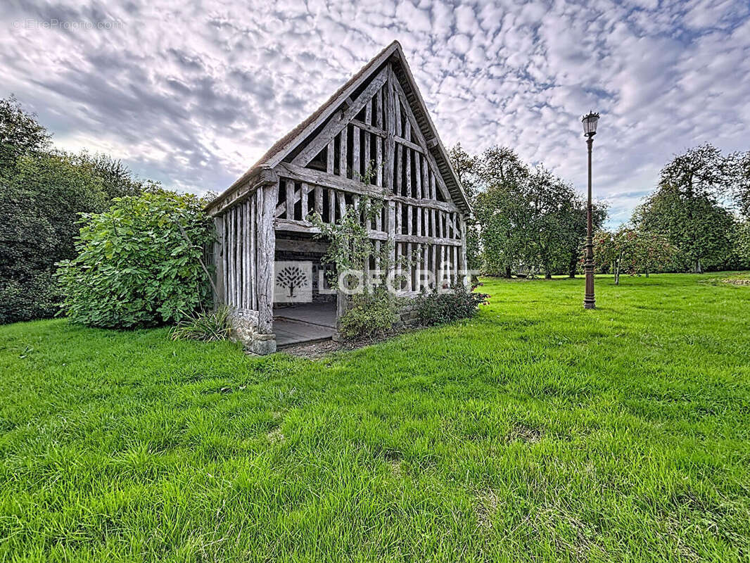Maison à BELLOU-EN-HOULME