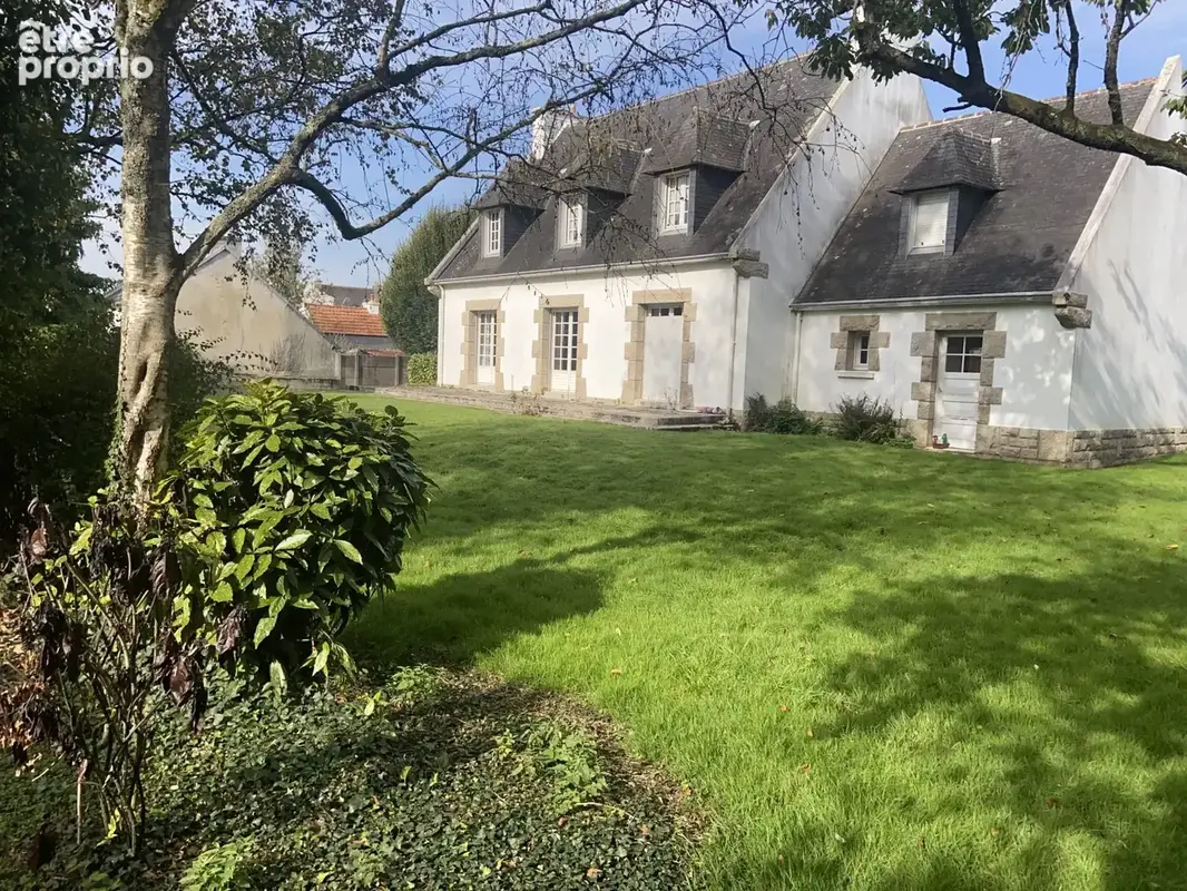 Maison 8 pièces 158 m² à vendre à Carhaix-Plouguer (29270) - photo 3