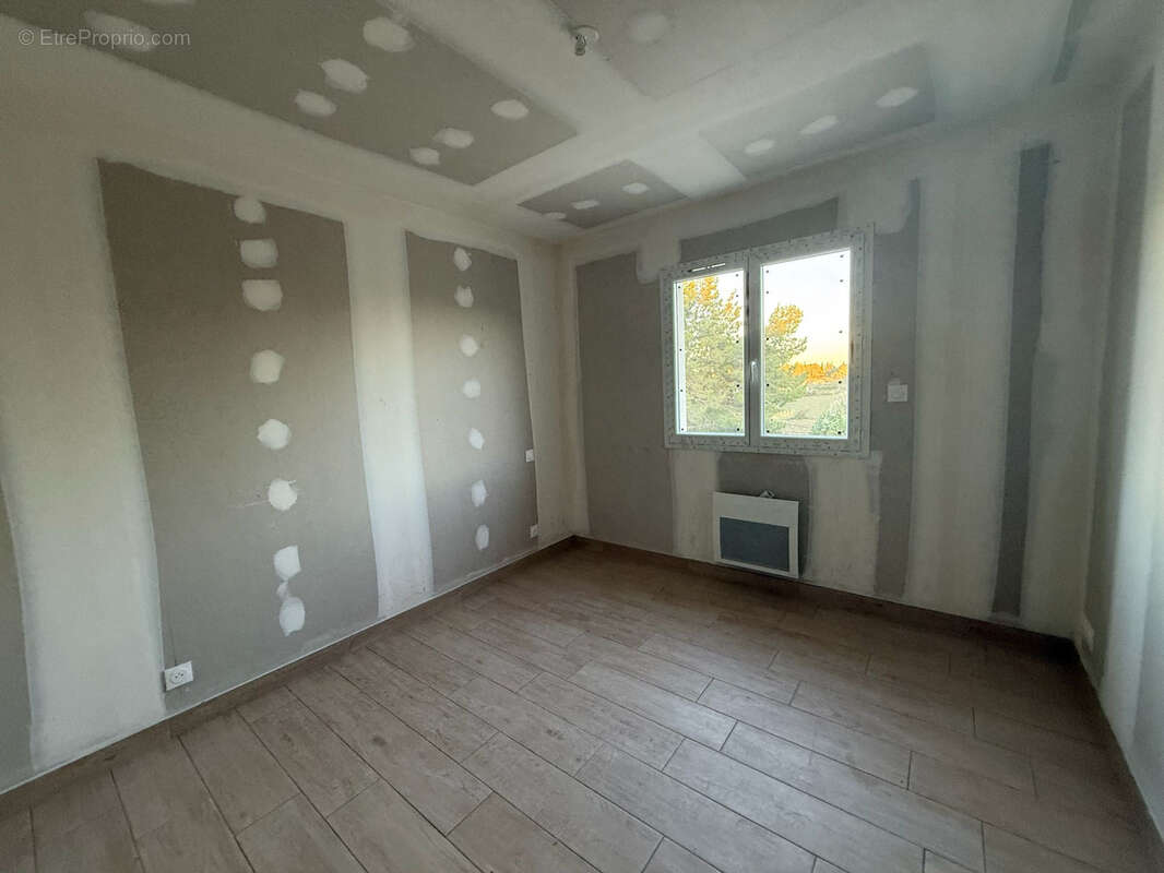 Maison à PAILHES