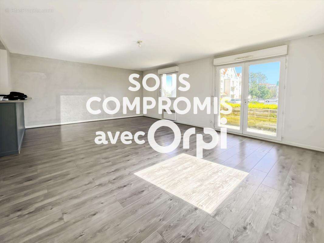 Appartement à SAINT-MARTIN-BOULOGNE