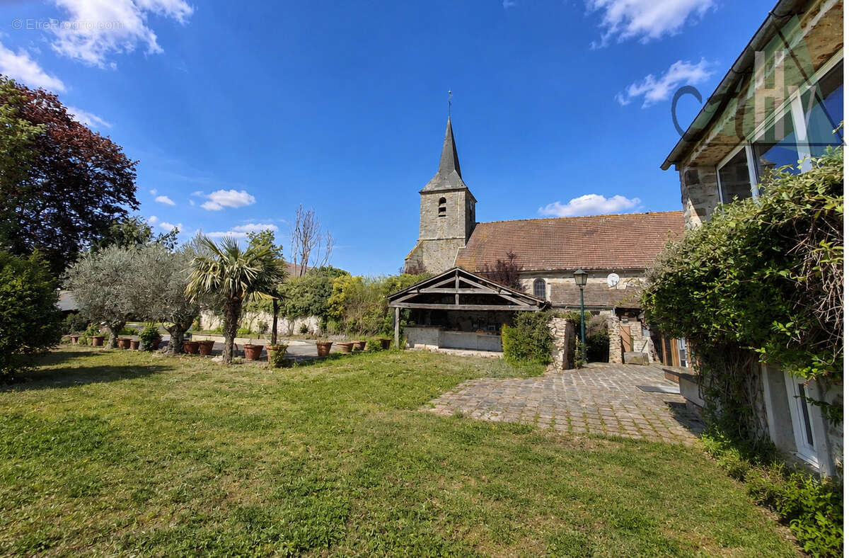 Maison à GRANDPUITS-BAILLY-CARROIS