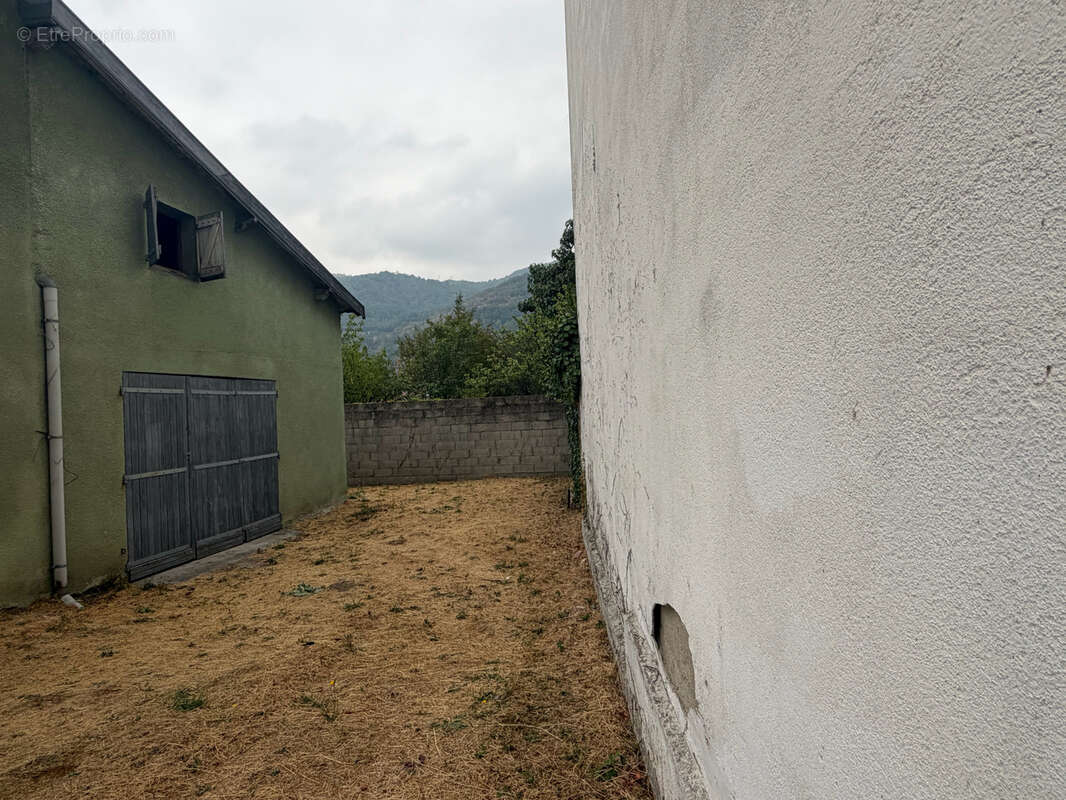 Garage transformable en petite maison - photo 3