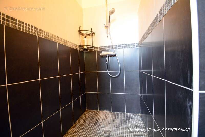 Maison à vendre 5 pièces CHERAY (17) 350 000 € - photo 11