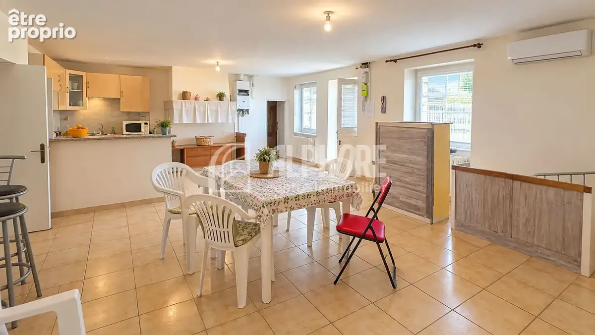 Opportunité de division - 2 maisons + 1 terrain constructible - photo 4